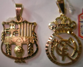 colgantes escudos futbol